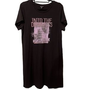 😊2 FOR $25--Torrid Into The Darkness World Tour Tee Dress